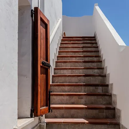 Terrazza Degli Ulivi A Pochi Metri Dal Mare Dom wakacyjny *